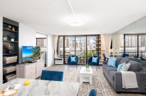 Waikiki Banyan Ocean View Close to Beach with Parking